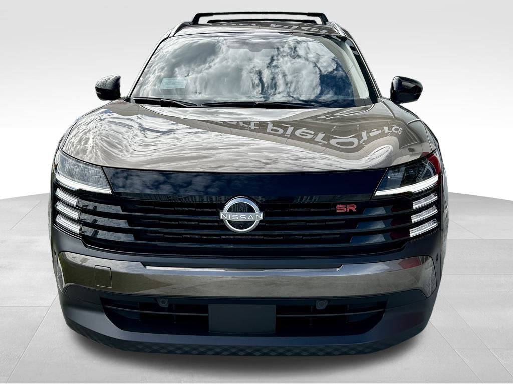 2026 Nissan Kicks SR photo 3