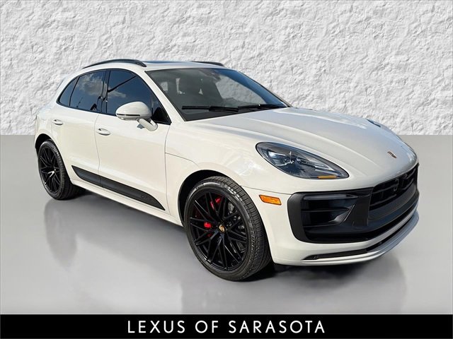 2022 Porsche Macan GTS's photo