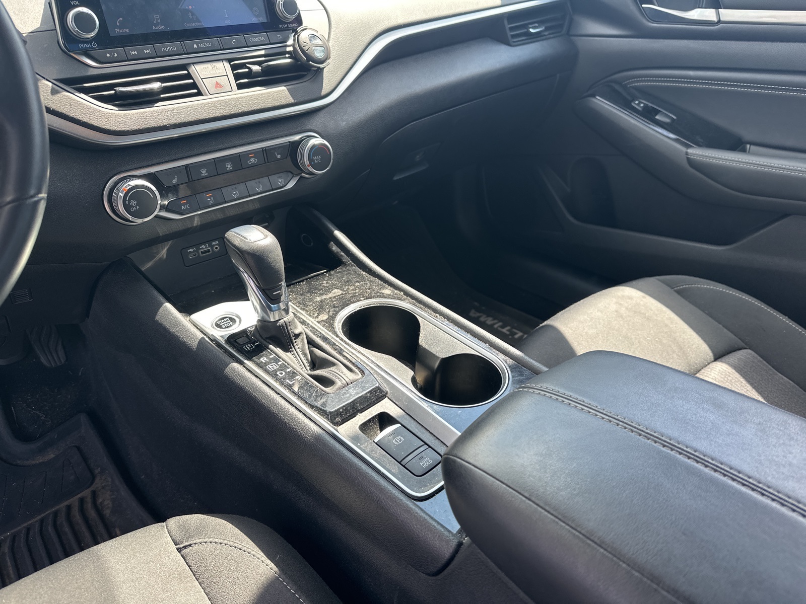 2021 Nissan Altima 2.5 SV photo 17