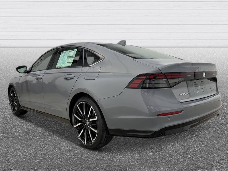 2025 Honda Accord Hybrid Touring photo 3