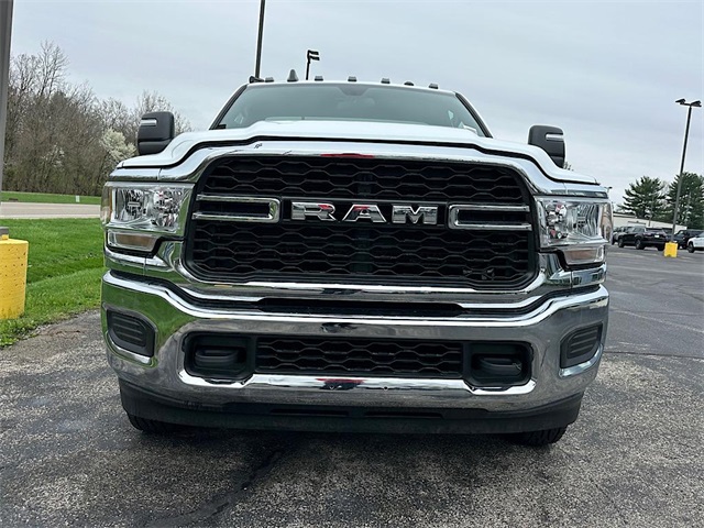 2024 Ram 3500 Tradesman photo 2