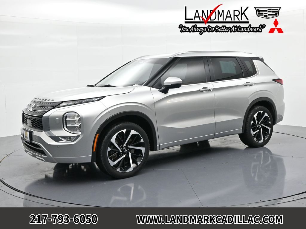 2023 Mitsubishi Outlander SEL's photo