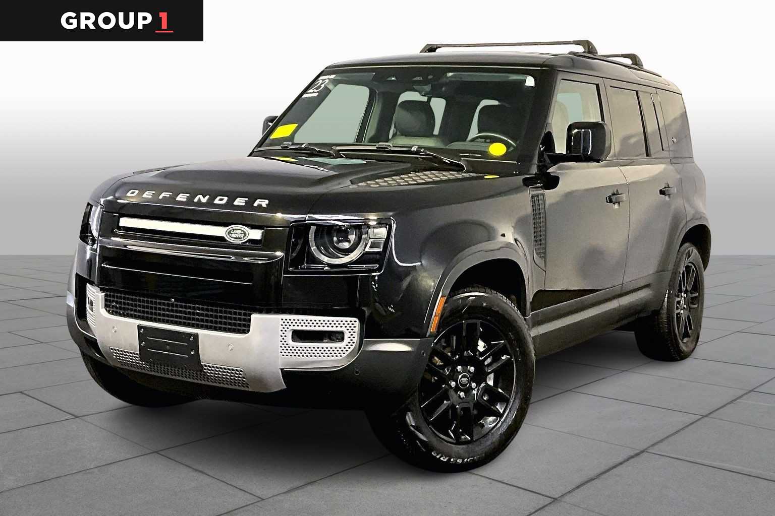 2023 Land Rover Defender SE