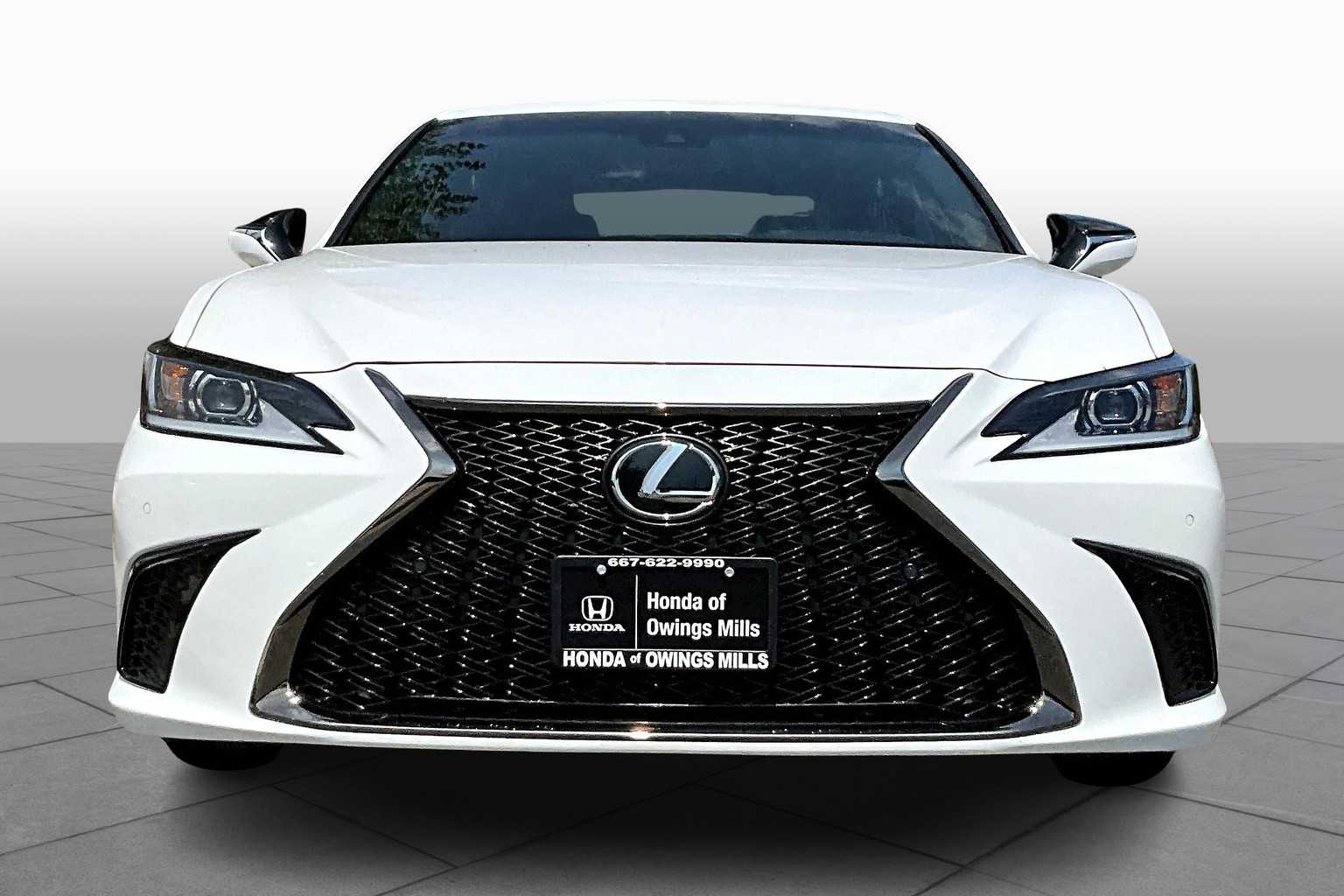 2022 Lexus ES F SPORT Handling photo 3