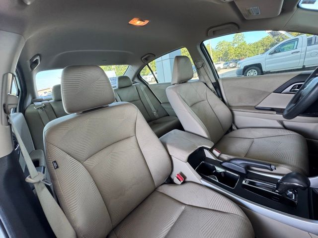 2015 Honda Accord LX photo 15