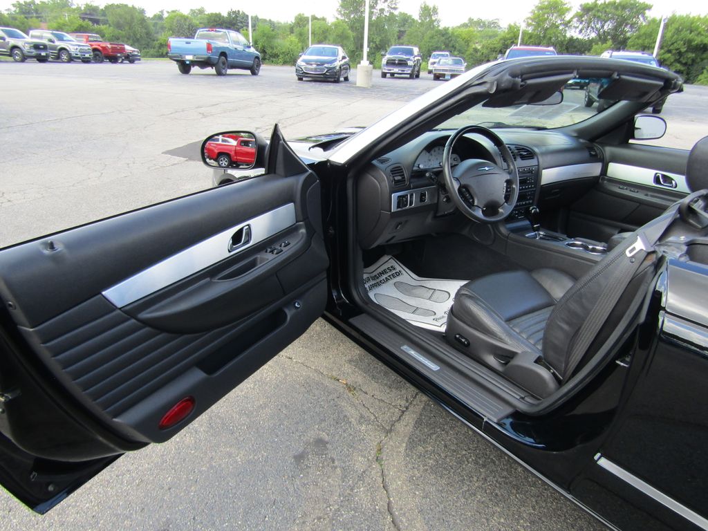 2002 Ford Thunderbird Base photo 22