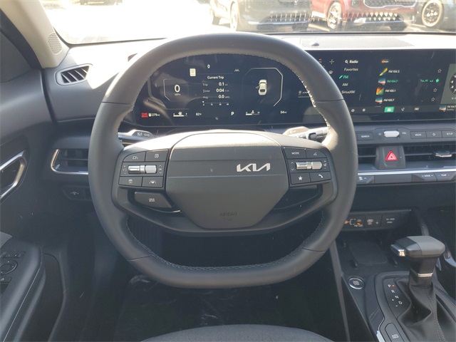 2025 Kia K4 EX photo 9