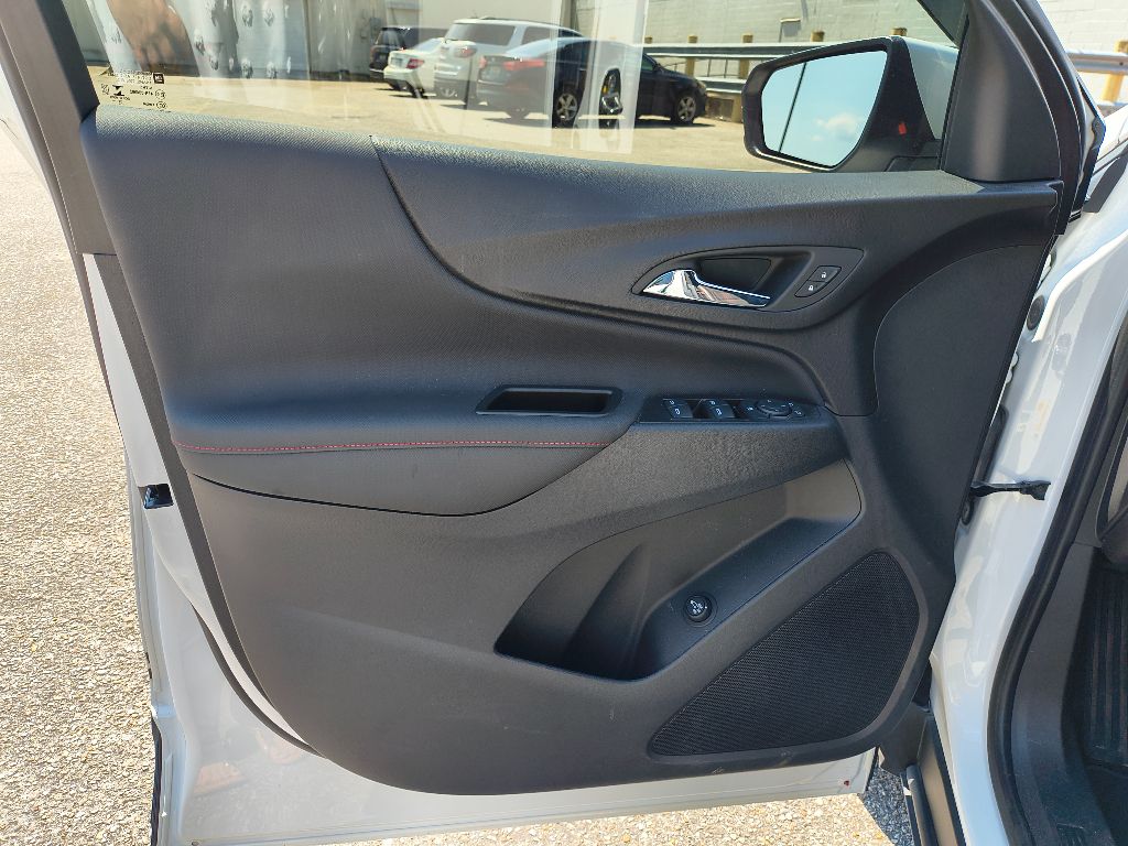 2023 Chevrolet Equinox RS photo 12