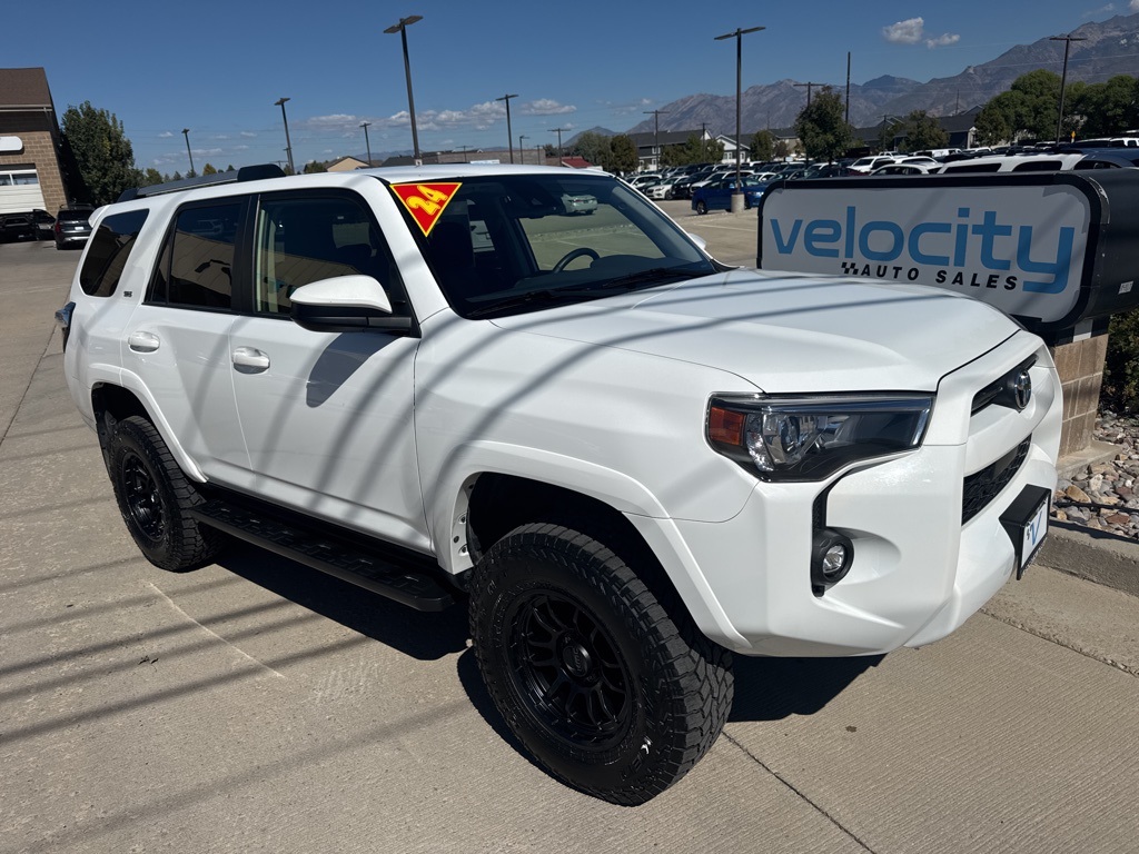 2024 Toyota 4Runner SR5's photo