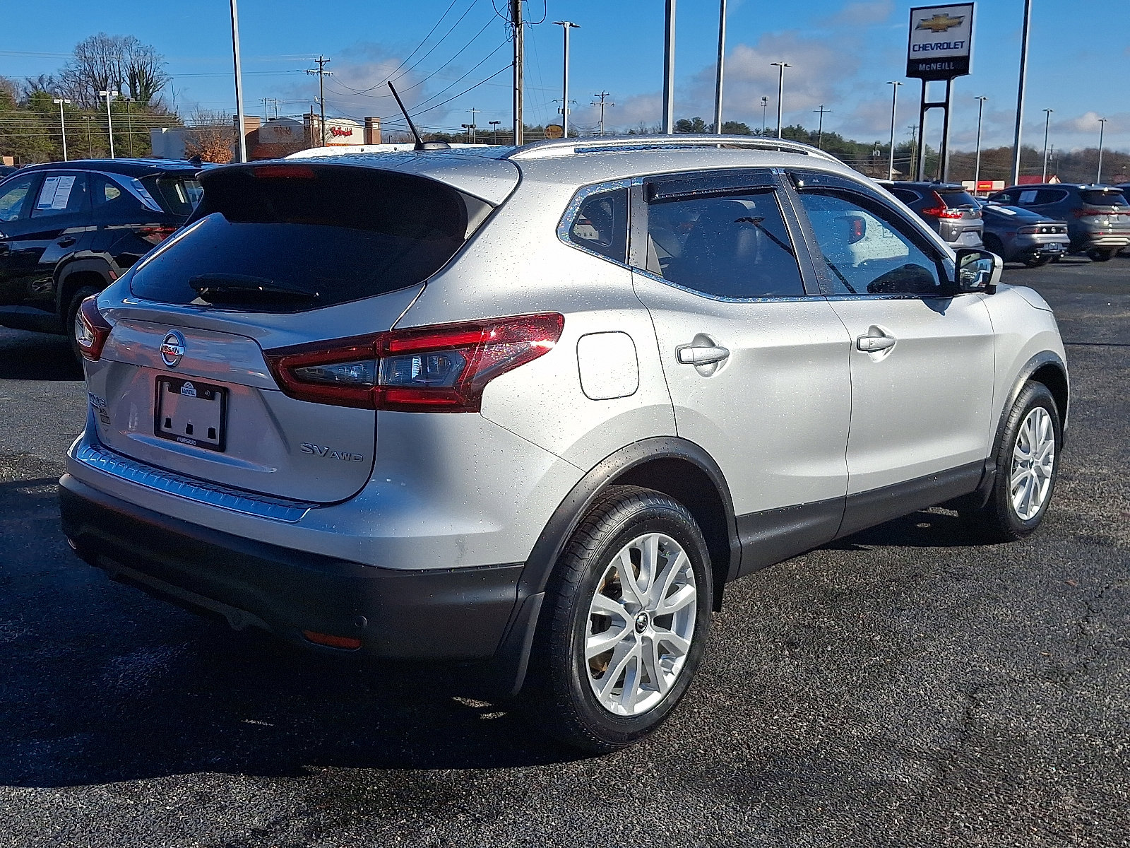 2022 Nissan Rogue Sport SV photo 3