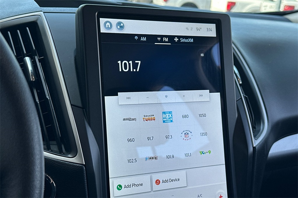 2024 Ford Edge SEL photo 16