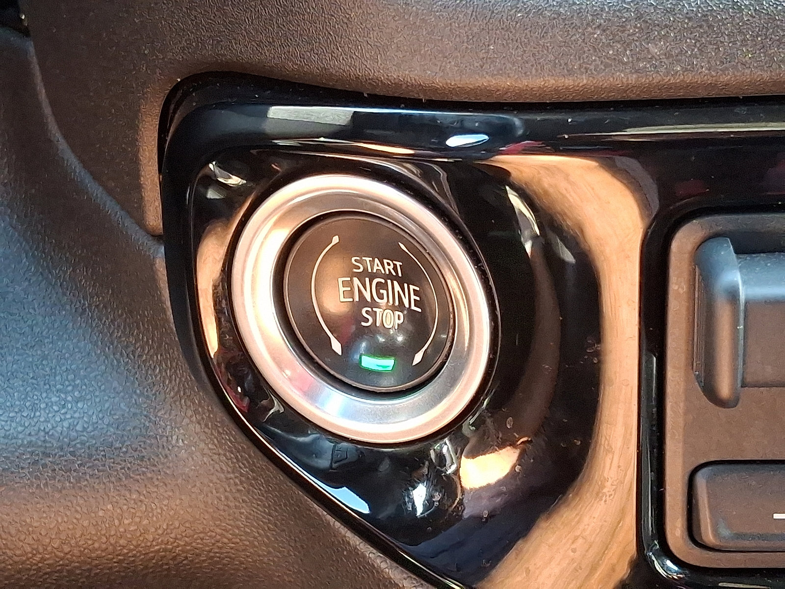 2022 Chevrolet Silverado 1500 LTZ photo 27