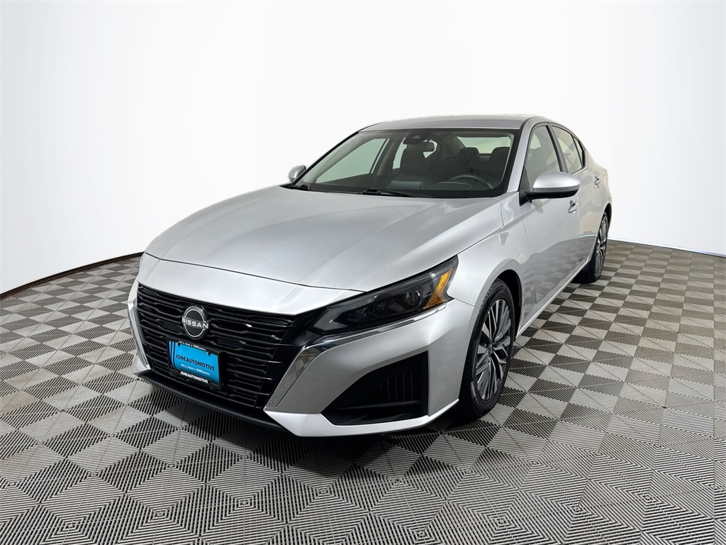 2023 Nissan Altima SV