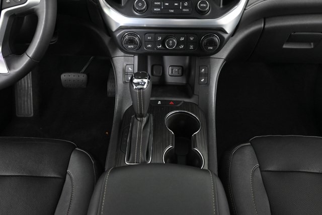 2017 Gmc Acadia SLT photo 19