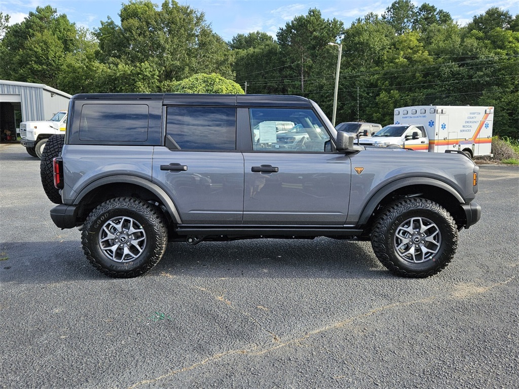 2025 Ford Bronco Badlands photo 12