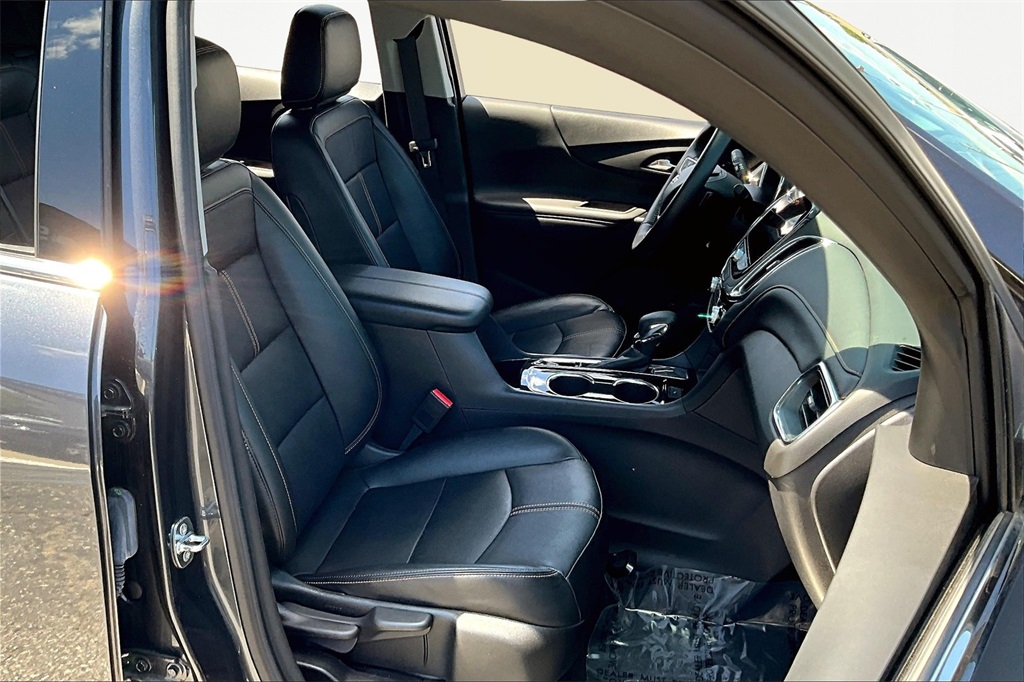 Image 7 of Pre-Owned 2022 Chevrolet Equinox Premier