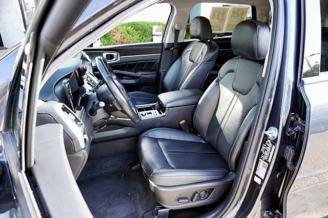 Used 2022 Gray Kia SX image 13