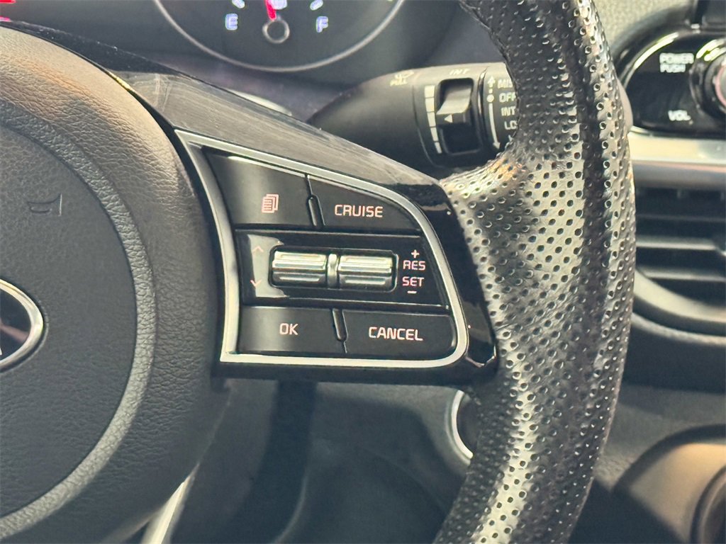 2020 Kia Forte GT-Line photo 35