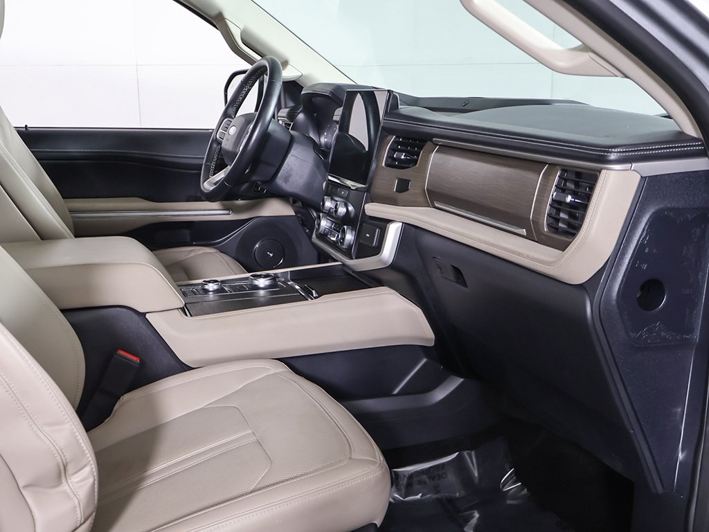 2022 Ford Expedition Limited photo 28