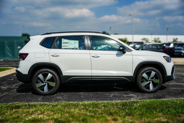 2025 Volkswagen Taos S photo 33