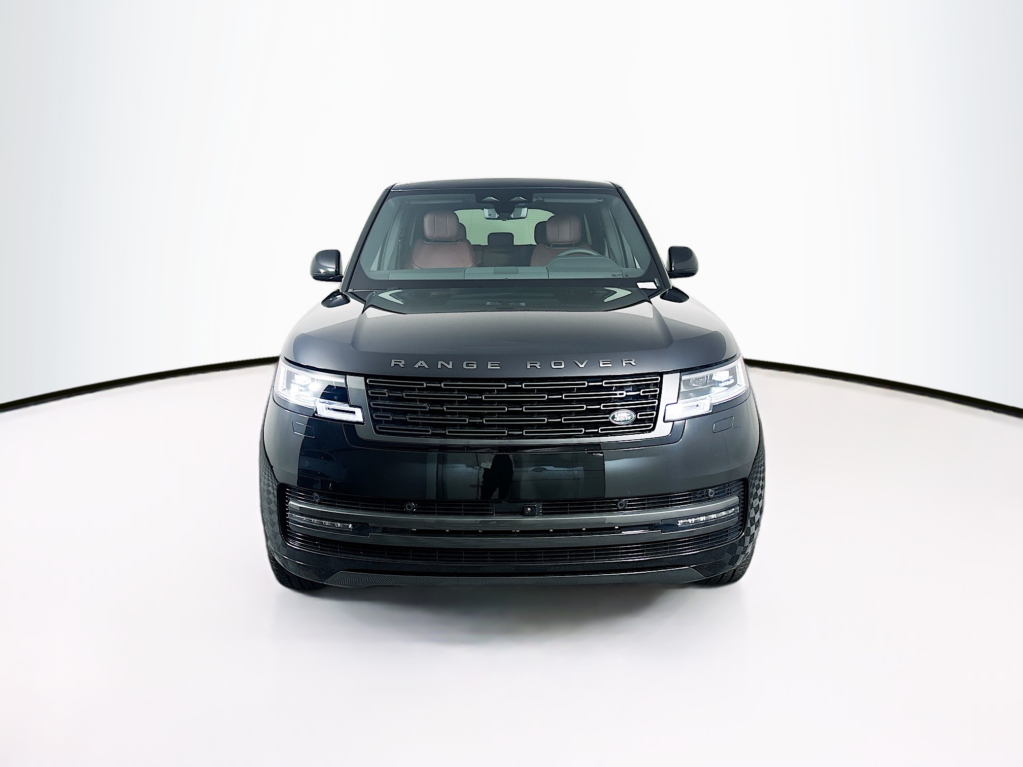 2025 Land Rover Range Rover SE photo 2