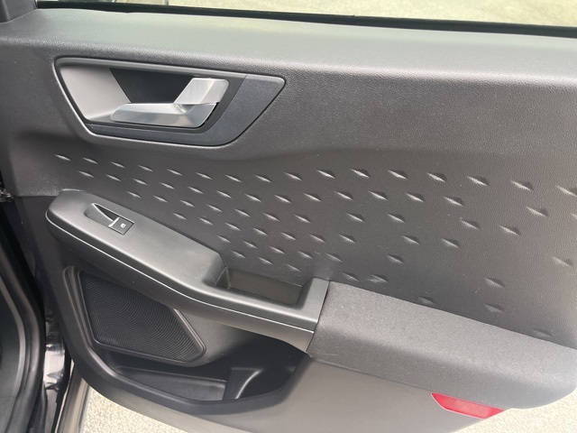 2020 Ford Escape SE photo 24