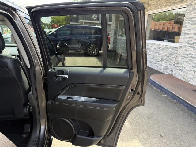 2016 Jeep Compass High Altitude photo 12