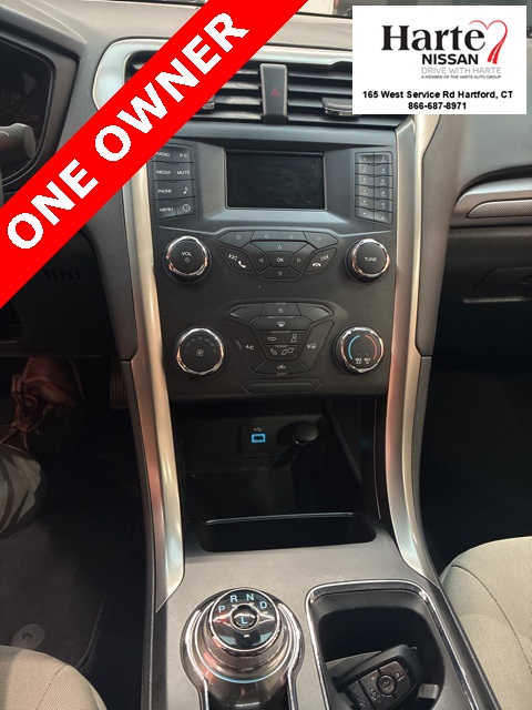 2019 Ford Fusion S photo 11