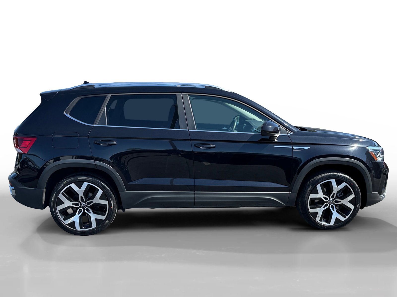 2022 Volkswagen Taos SEL photo 5