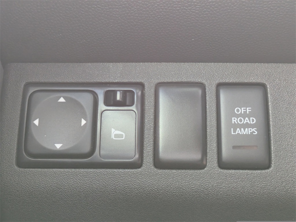 2015 Nissan Xterra PRO-4X photo 18