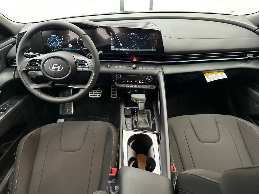 2025 Hyundai Elantra Hybrid SEL Sport photo 20