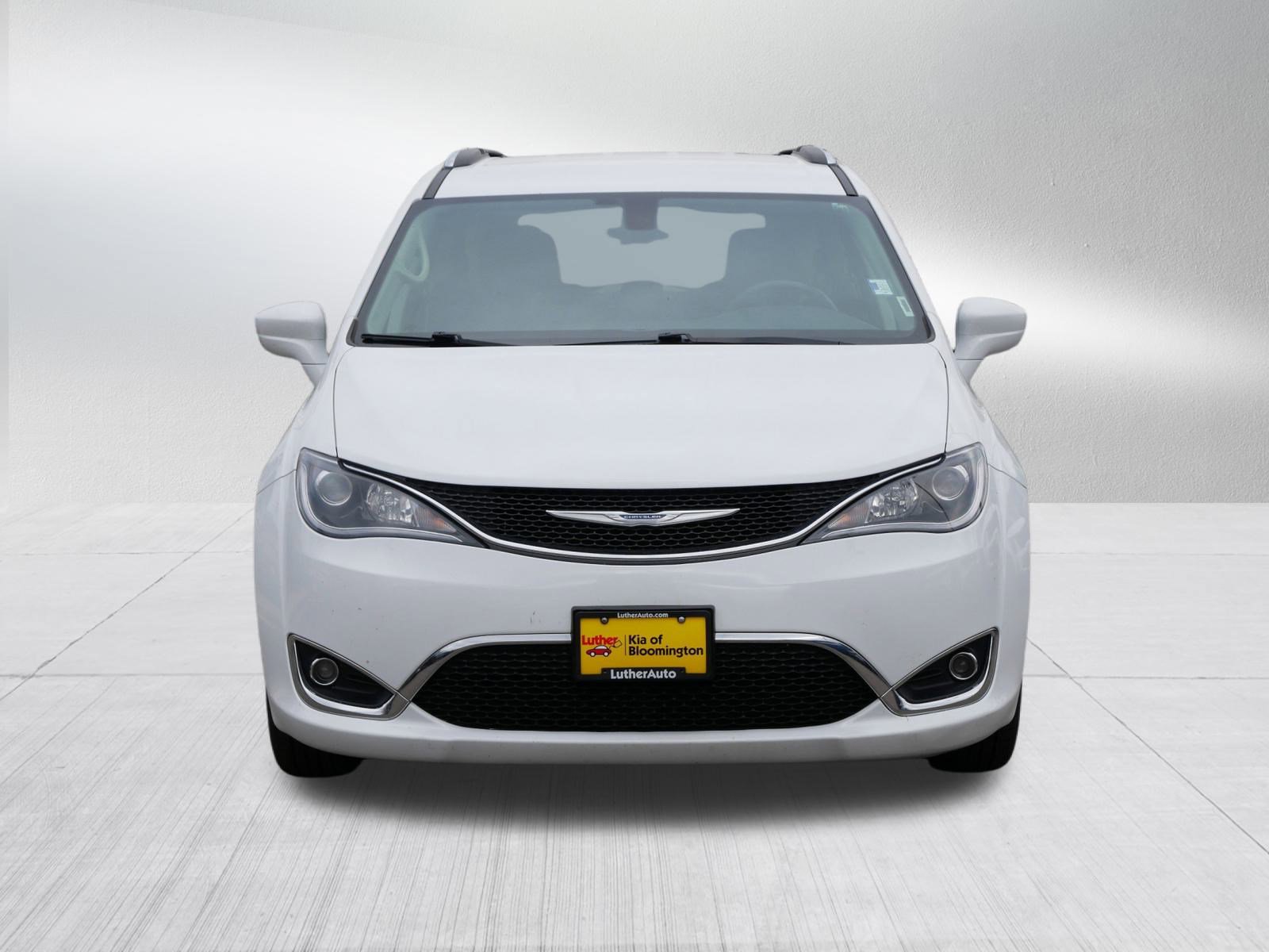 Used 2017 Chrysler Pacifica Touring-L Plus with VIN 2C4RC1EG2HR833343 for sale in Bloomington, Minnesota