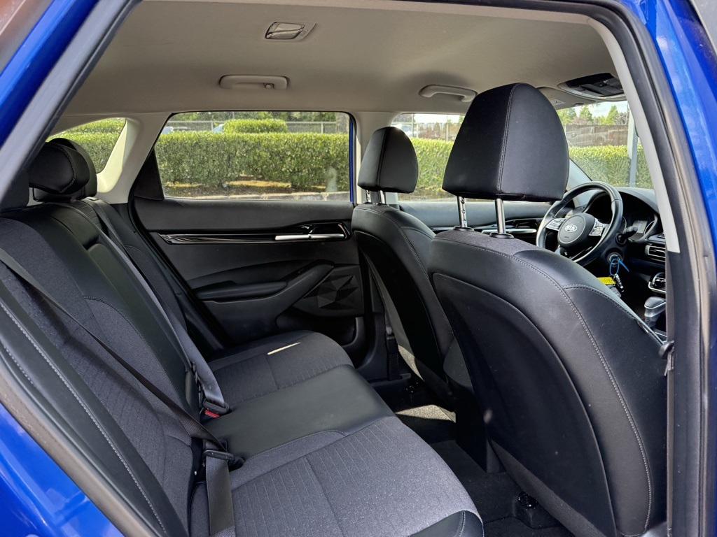 2021 Kia Seltos S photo 18