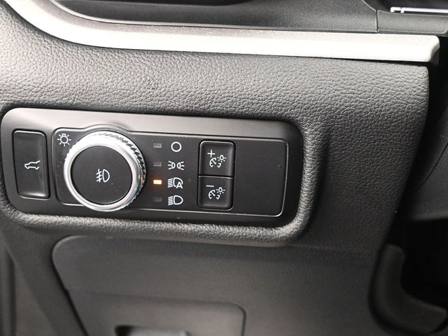 2023 Ford Explorer XLT photo 4