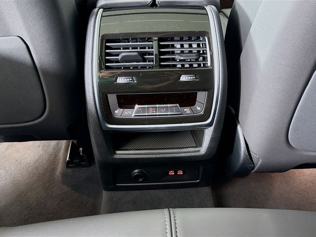 2026 Bmw X5 xDrive50e photo 27