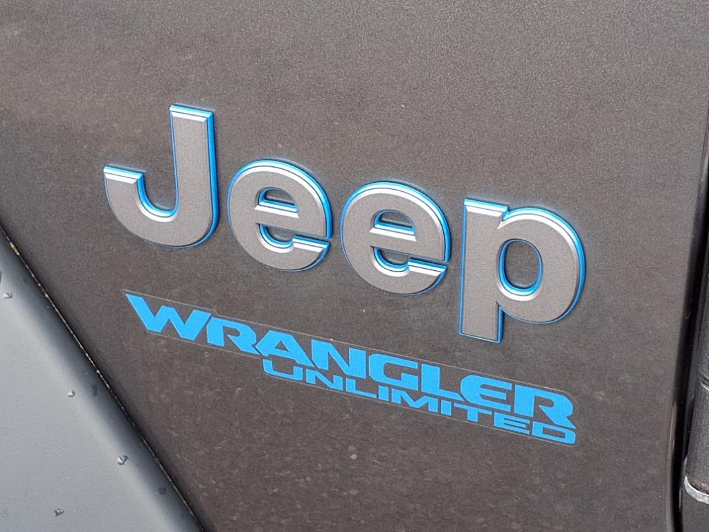 2022 Jeep Wrangler Unlimited Rubicon 4xe photo 9