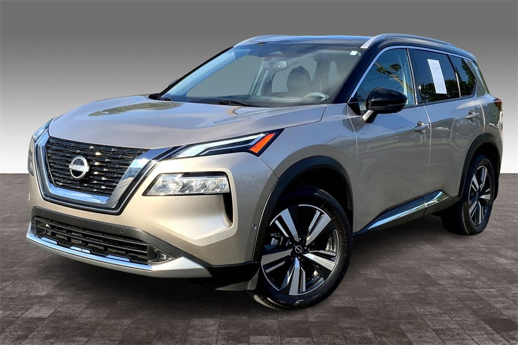 2022 Nissan Rogue Platinum photo 2