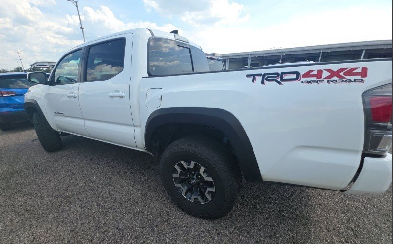 2023 Toyota Tacoma SR5 4x4 photo 3
