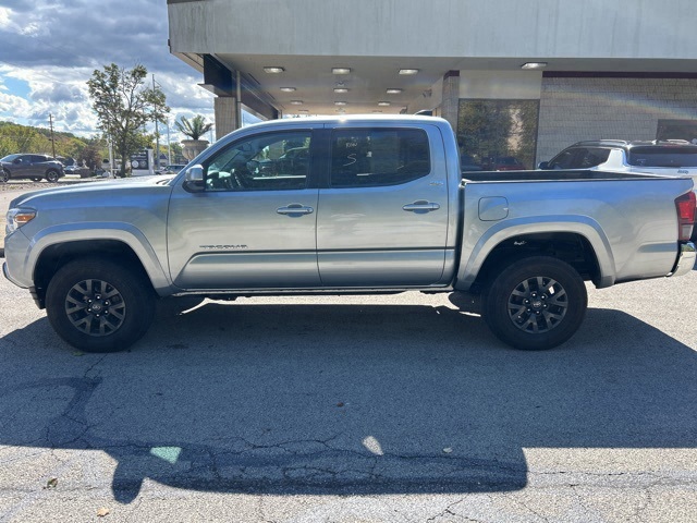 2023 Toyota Tacoma SR5 photo 2