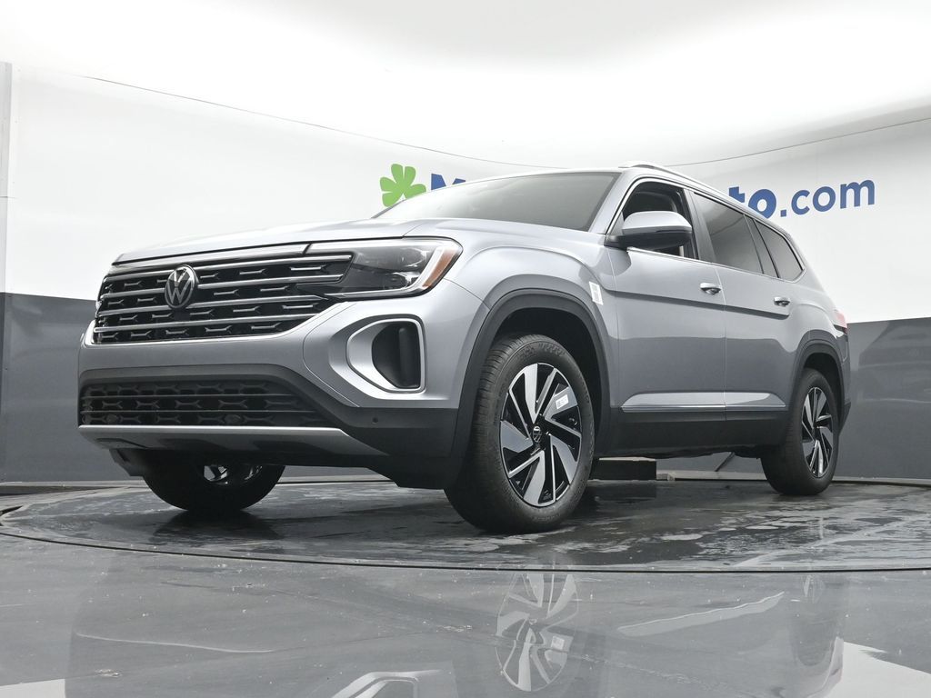 2026 Volkswagen Atlas SEL photo 3
