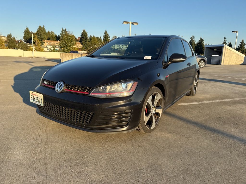 2016 Volkswagen Golf GTI S photo 2