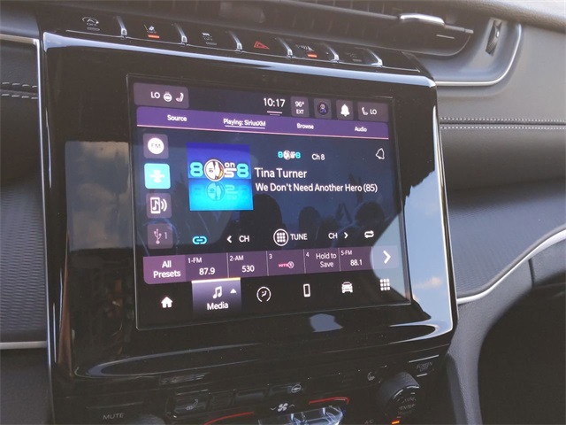 2025 Jeep Grand Cherokee Laredo photo 18