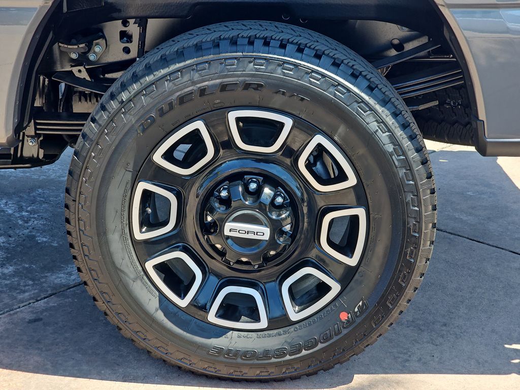 2026 Ford F-350 photo 37