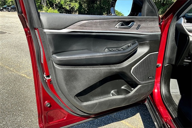 2022 Jeep Grand Cherokee Limited photo 18