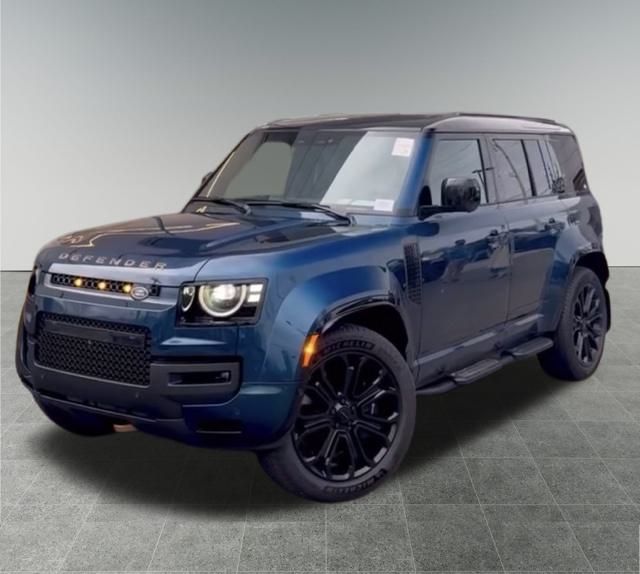 2026 Land Rover Defender OCTA's photo