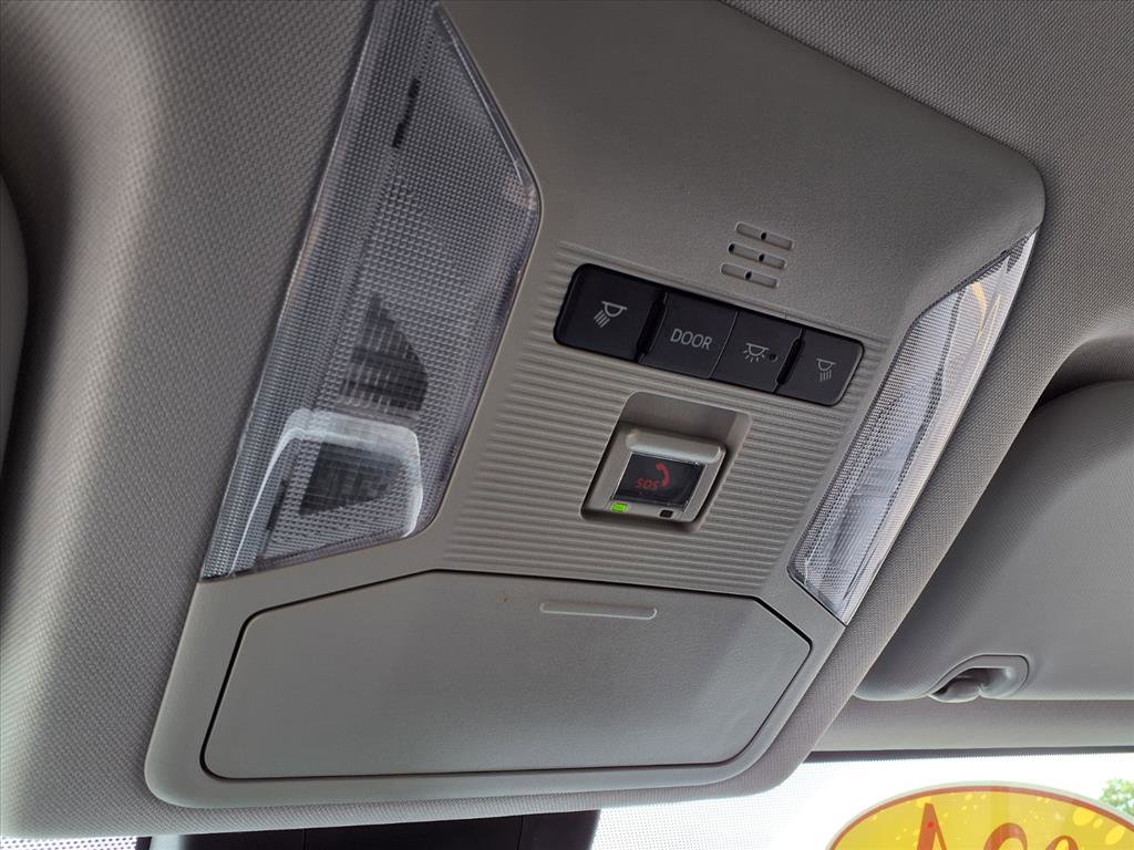 2024 Toyota RAV4 LE photo 18