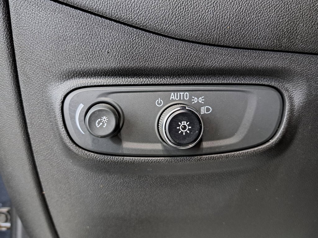 2022 Chevrolet Equinox LT photo 14