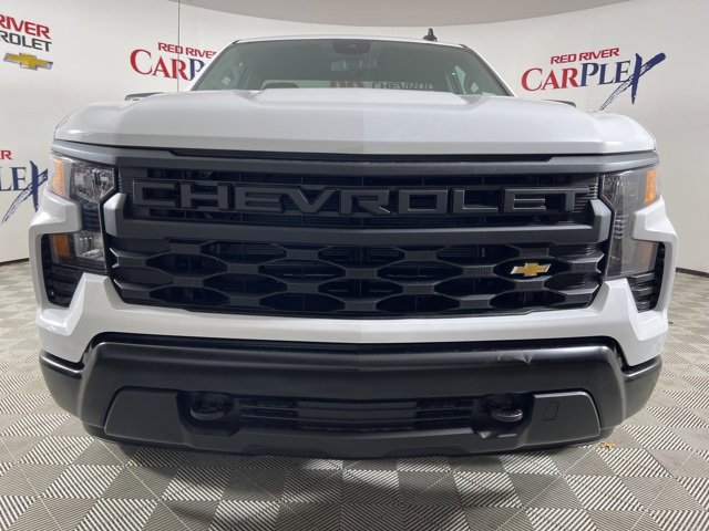2025 Chevrolet Silverado 1500 photo 2