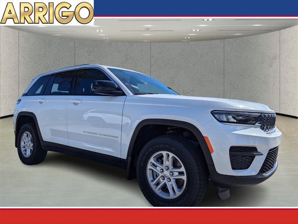 2025 Jeep Grand Cherokee Laredo's photo