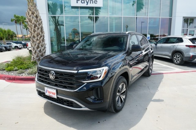 2026 Volkswagen Atlas Cross Sport SE's photo